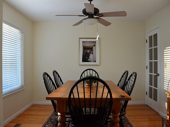 3rd image of 1147 Adams Dr