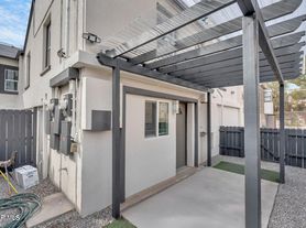 2404 N Kansas St, El Paso, TX