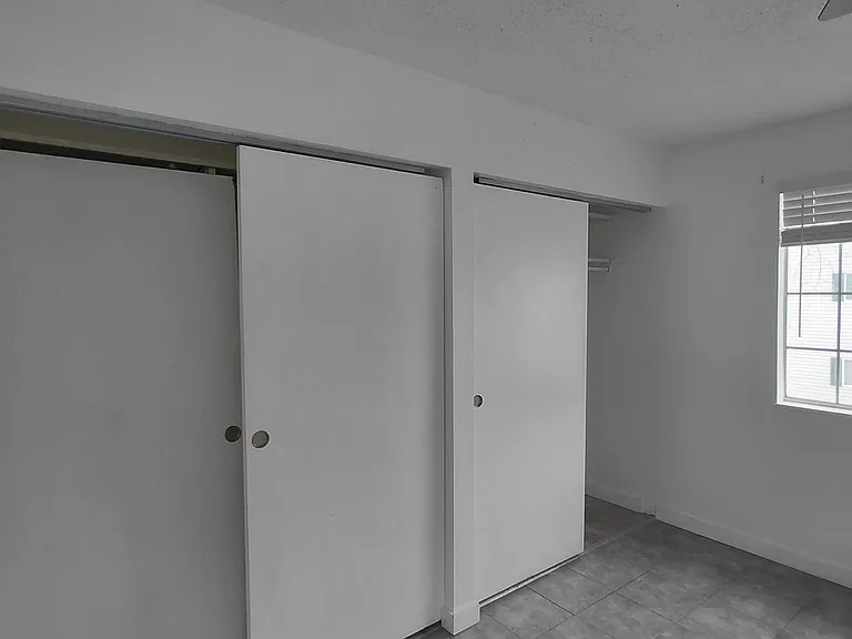 14433 Jewell Ave — Photo 13