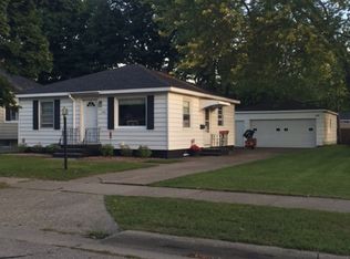 1540 Pennoyer Ave, Grand Haven, MI 49417