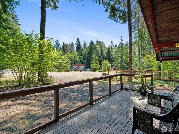 570 N Duckabush Drive W, Hoodsport, WA 98548