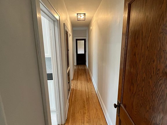 5th image of 715 W 37th St APT 1
