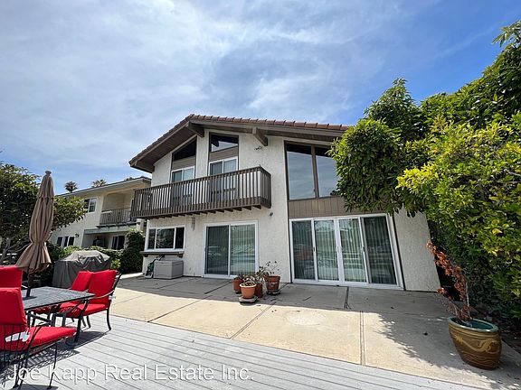 2nd image of 2706 Bayshore Ave
