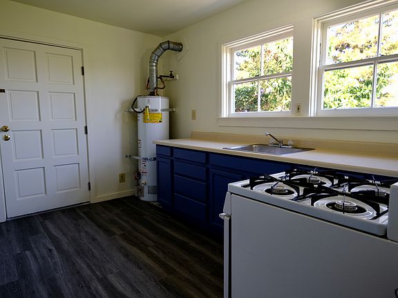 5th image of 500 Jackson St