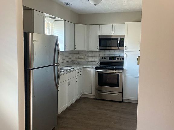 4th image of 1019 Holloway Dr #5