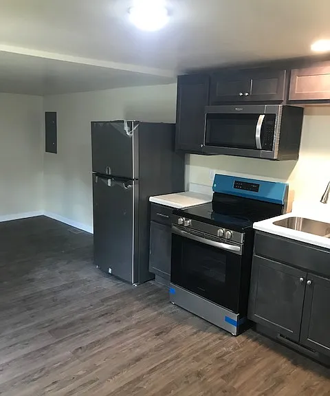 154 W Jefferson St — Photo 10
