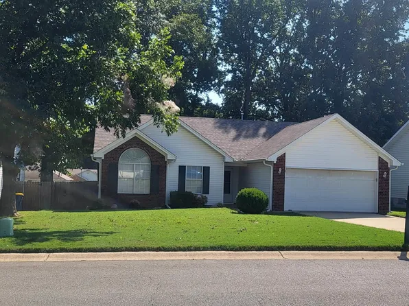15 Timberwood Dr, Cabot, AR 72023