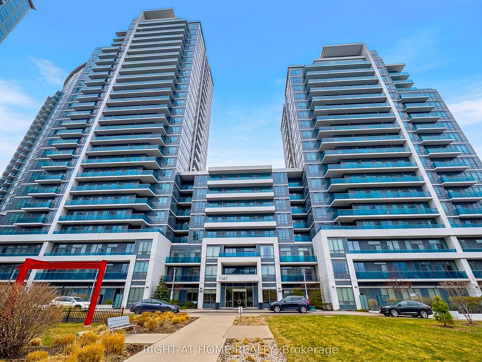 1st image of 7167 Yonge St #815