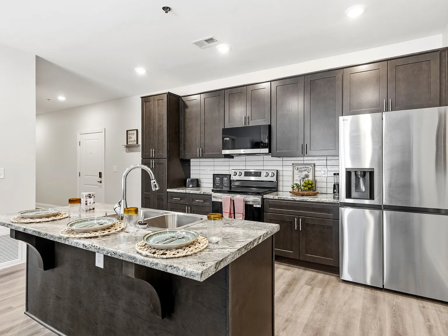 4 bed, 1850 sqft, $725 — Photo 4