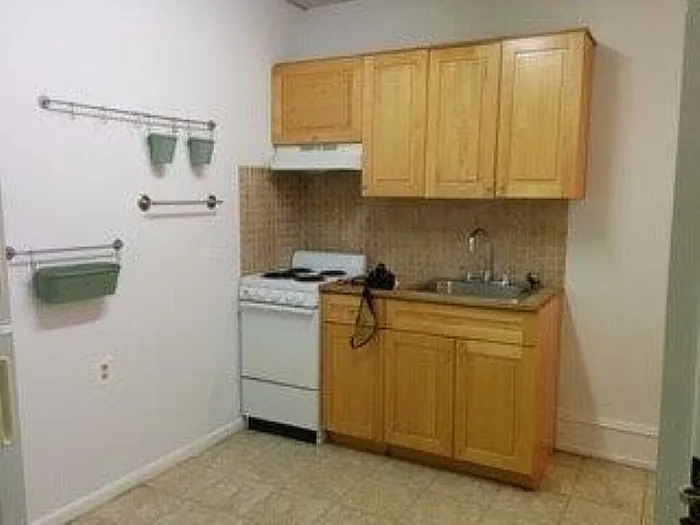 1 bed, 400 sqft, $925 — Photo 3