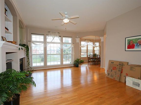 4th image of 6595 Maiden Grass Ln