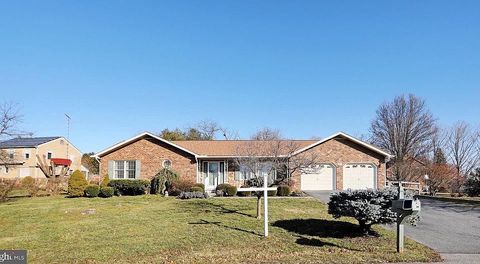 1st image of 13626 Daisy Cir
