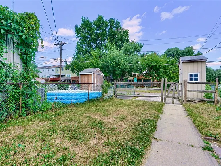 8431 Harris Ave — Photo 15