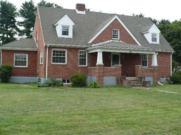 840 Apperson Dr, Salem, VA 24153