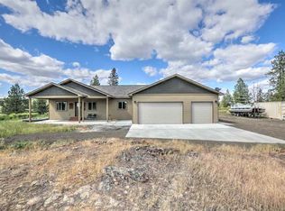 16722 W Williams Lake Rd, Cheney, WA 99004