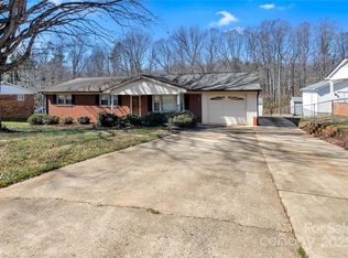 4233 Dawnwood Dr, Gastonia, NC 28056