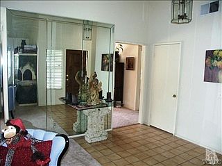 5th image of 5332 Fieldcrest Dr