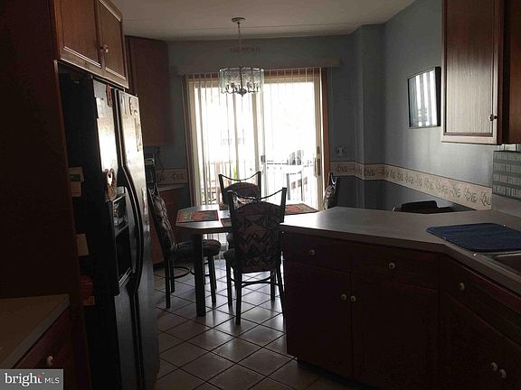 5th image of 13046 Dorothy Dr