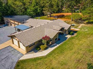 1001 Cs Woods Blvd, Bull Shoals, AR 72619