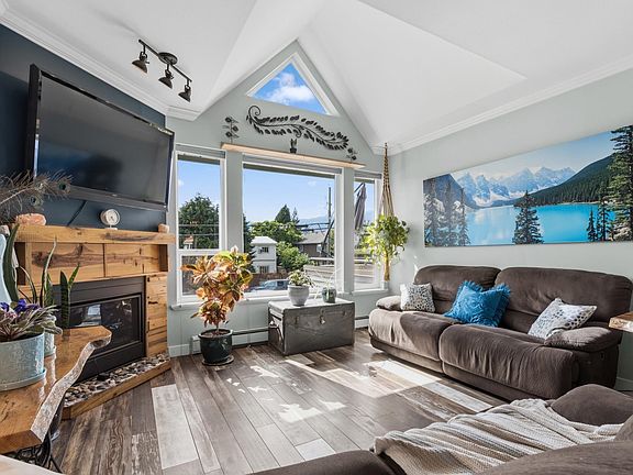 5th image of 9470 Hazel St #8