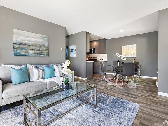 3rd image of 240 Marina Lakes Dr