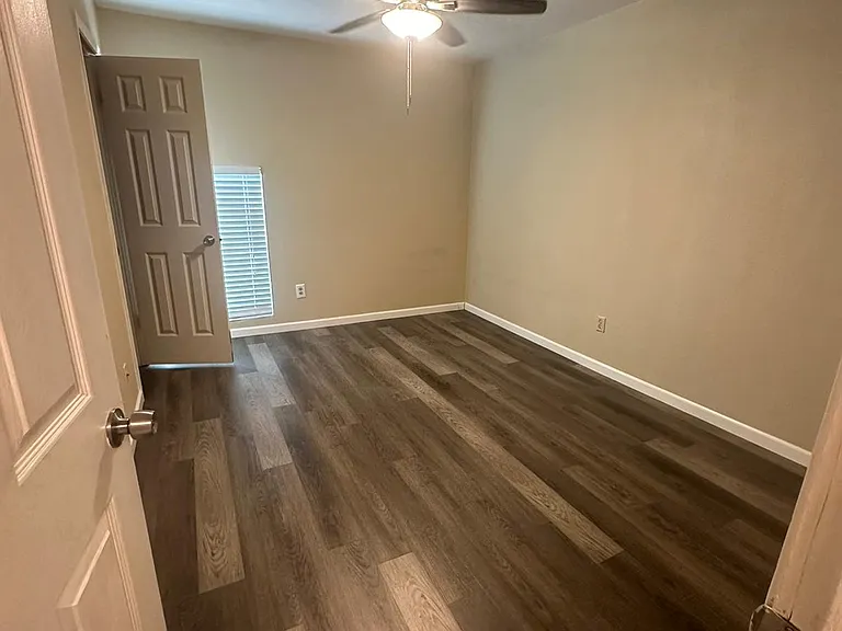 5605 Smouldering Wood Ct — Photo 2