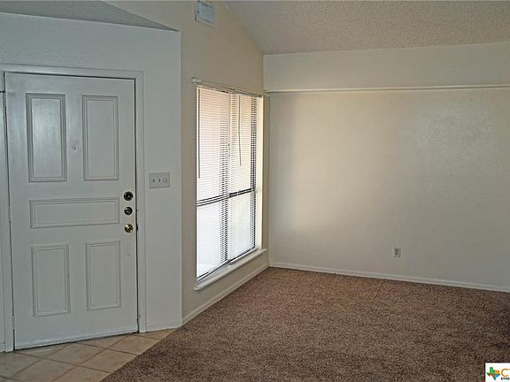 2nd image of 118 Cabana Dr