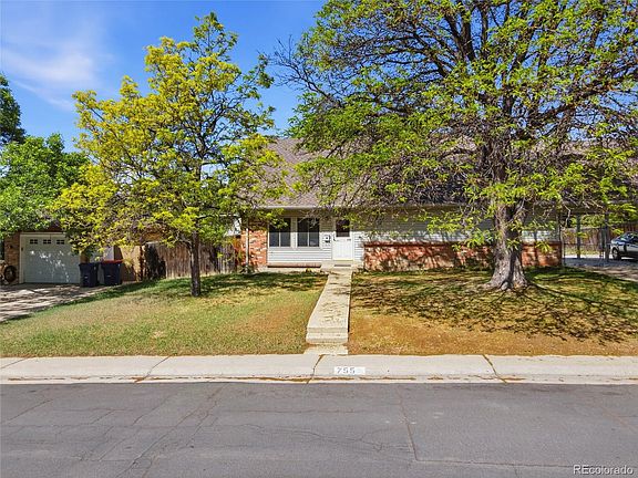3rd image of 755 Opal Way