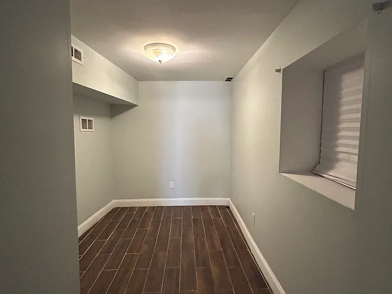 1529 S Homan Ave — Photo 34