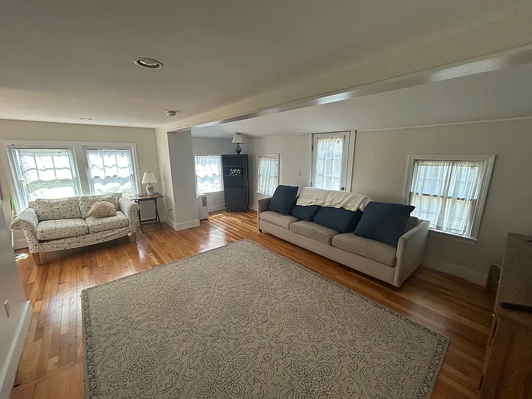 57 Underwood Rd — Photo 17