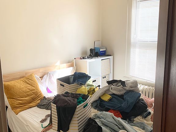 5th image of 74 Woodlawn Ave Floor 2