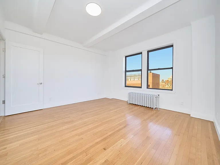 600 W 111th St #13B1 — Photo 10