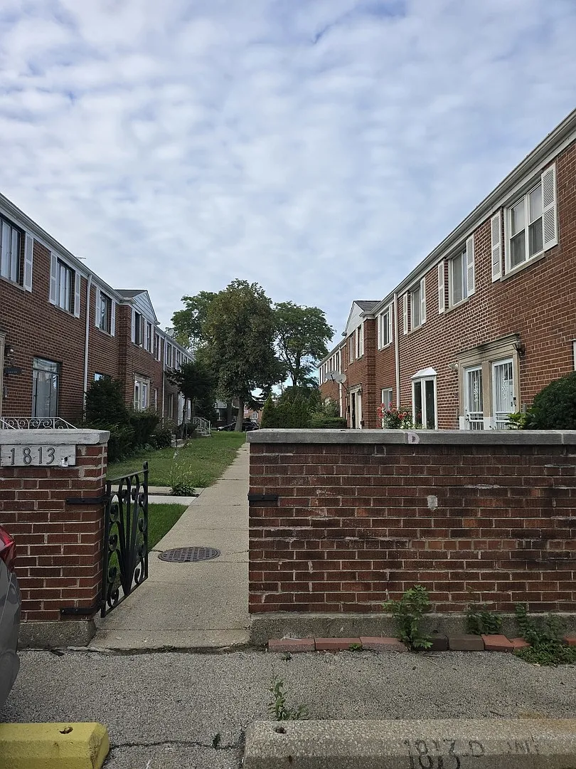 3 bed, $2,800 — Photo 2