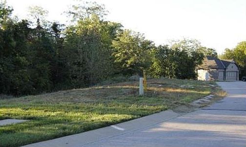 3rd image of 1110 S 12th Ter