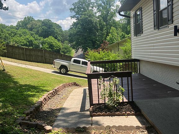 4th image of 355 Walnut Valley Rd