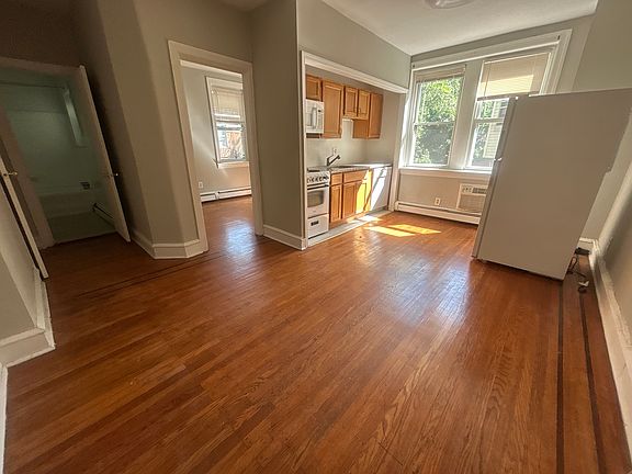 3rd image of 4537 Osage Ave #3