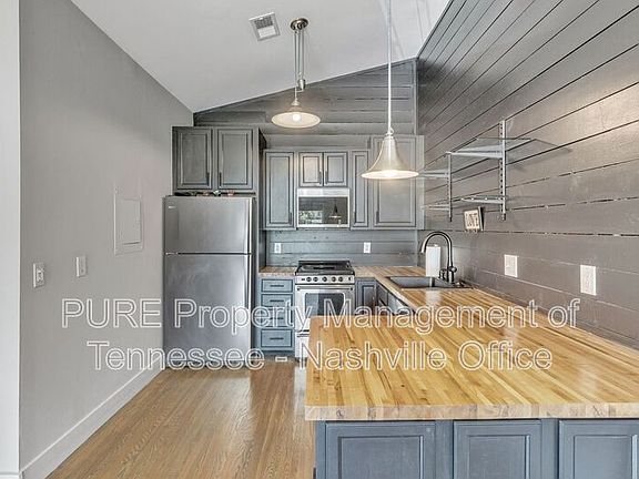 2nd image of 613 Hillsboro Rd APT B26