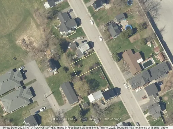 470 Gladstone St, North Dundas, ON K0C 2K0