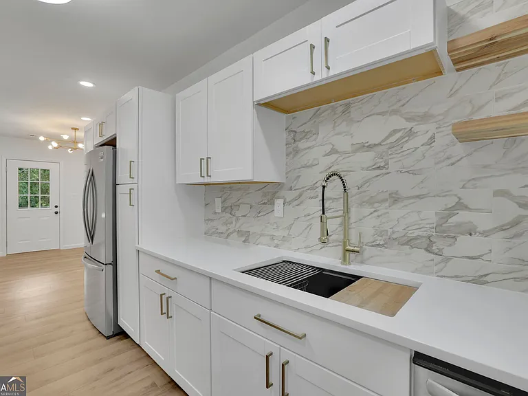 808 S Park Dr SE — Photo 11