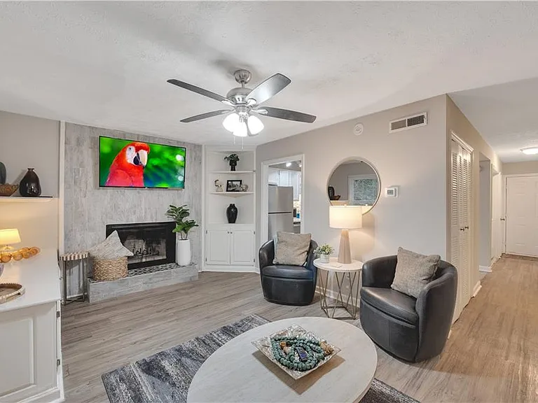 4542 Coopers Creek Pl SE — Photo 1