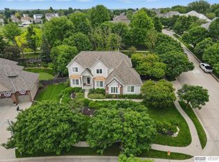 17604 Englewood St, Omaha, NE 68135