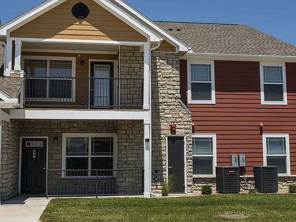 5th image of 3201 N Campus Dr #17918299