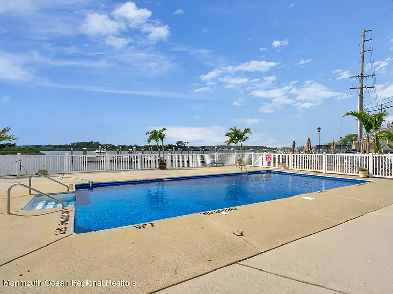 1340 Ocean Ave #62 — Photo 40