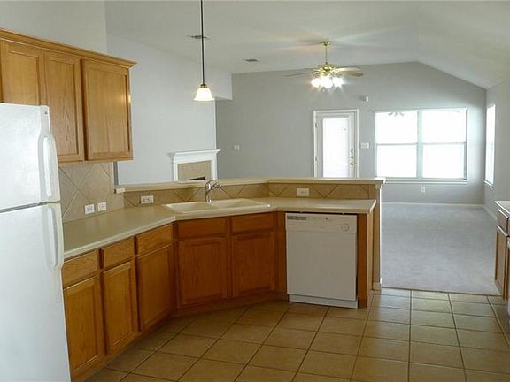 3rd image of 2215 Bakers Way