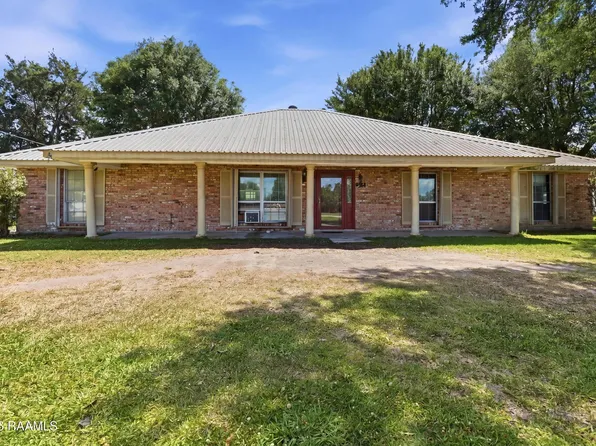 203 Francis St, Saint Martinville, LA 70582