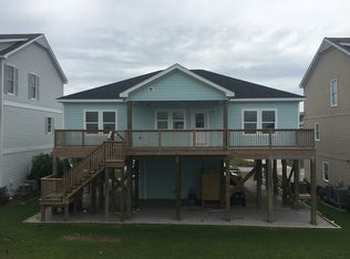 103 Winston Ave, Atlantic Beach, NC 28512