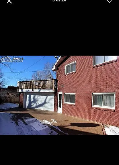 2220 Essex Ln — Photo 1
