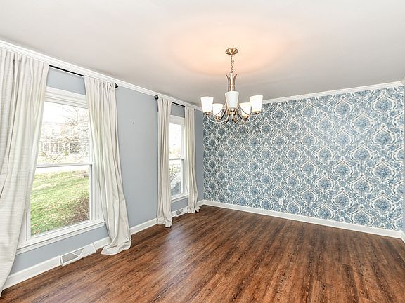 5th image of 6817 W Forest Brook Dr