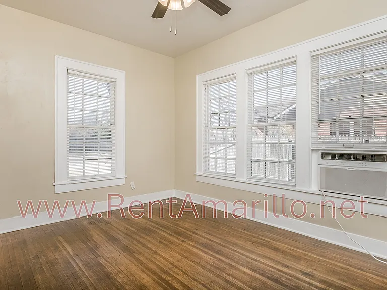 718 SW 17th Ave — Photo 4