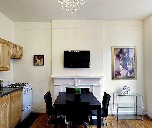 5th image of 410 W 46th St APT 5B